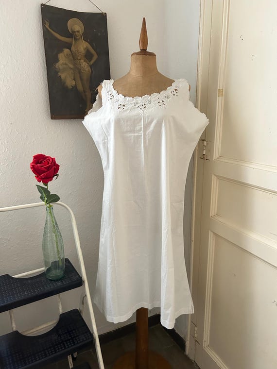 Antique White Cotton Sleeveless Smock Midi Nightgown With Whitework  Embroidery and Scallop Trim - Etsy Denmark