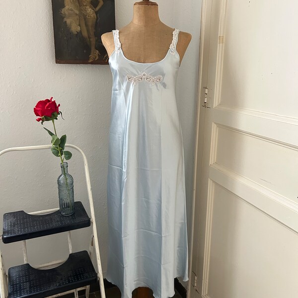 Vintage 90s hace Camisón años 20 sedoso azul bebé corte al bies con ribete de encaje talla azul