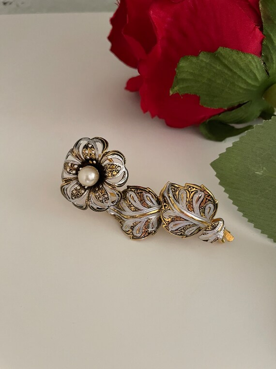 Vintage NOS Damascene Faux Pearl Flower Brooch, T… - image 6