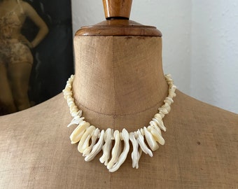 Vintage Handmade Jagged Mother of Pearl Cream Colored Shell Collar Necklace Summer Beach Jewelry