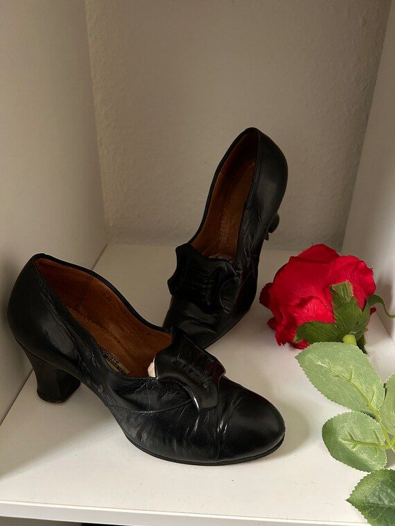 Antique Black Edwardian Witchy Leather Shoes for … - image 9