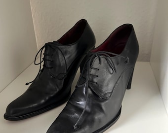 Vintage 90s Black Leather Witchy Pointed Toe Oxford Lace-up Heels