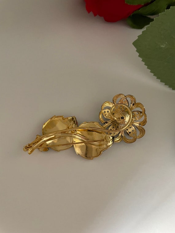 Vintage NOS Damascene Faux Pearl Flower Brooch, T… - image 4