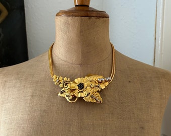 Extravagant Vintage Gold Tone Floral Statement Collar