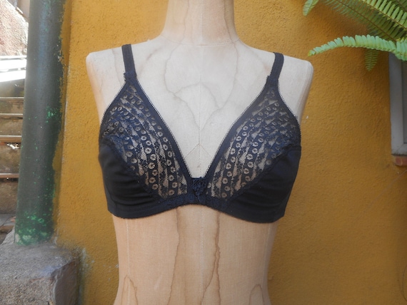 Vintage Deadstock NWOT French Black Lace Bra Size 32 B FR 85 EU 70  Pastunette Made in France -  Canada