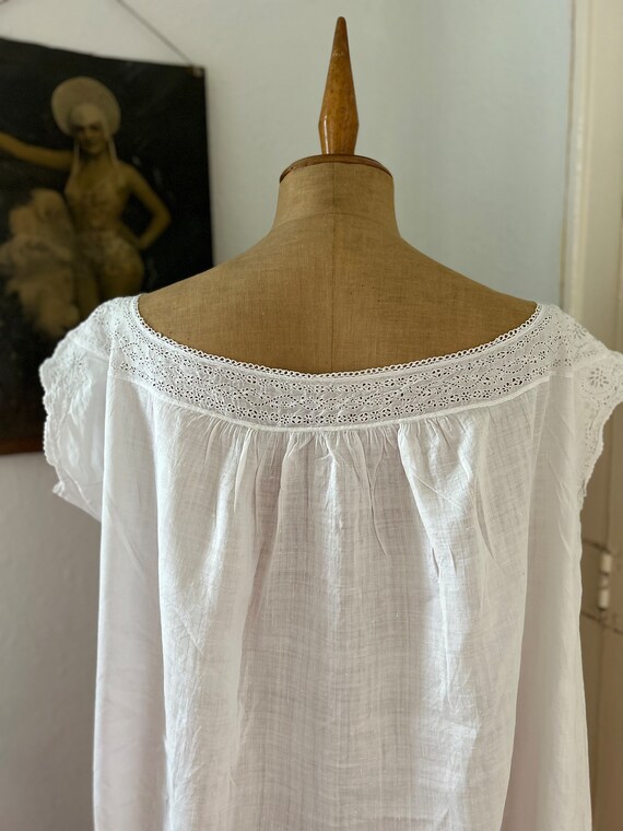 Antique White Linen Muslin Smock Nightgown with D… - image 10