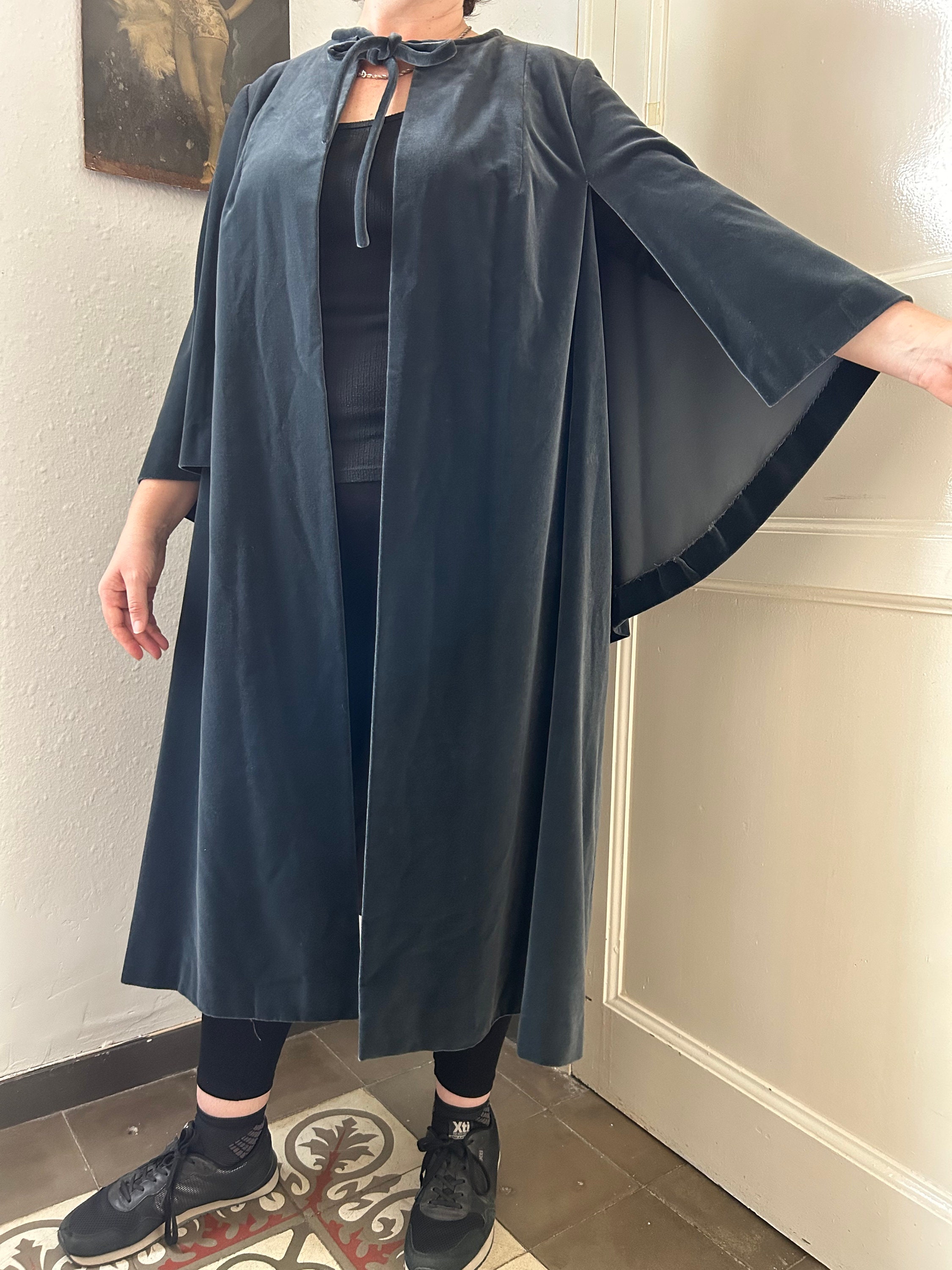 Vintage Dark Gray Rayon Velvet Cape Jacket by Vendome, 1950s French Velvet Cloak, Dramatic Vintage Coat, 1950s Statement Clothing - Etsy Vintage Dark Gray Rayon Velvet Cape Jacket by Vendome, 1950s French Velvet Cloak, Dramatic Vintage Coat, 1950s Statement Clothing - Etsy