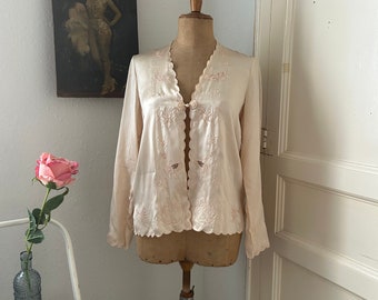 Chaqueta de blusa bordada a mano de seda de melocotón vintage con mariposas y flores de Peony