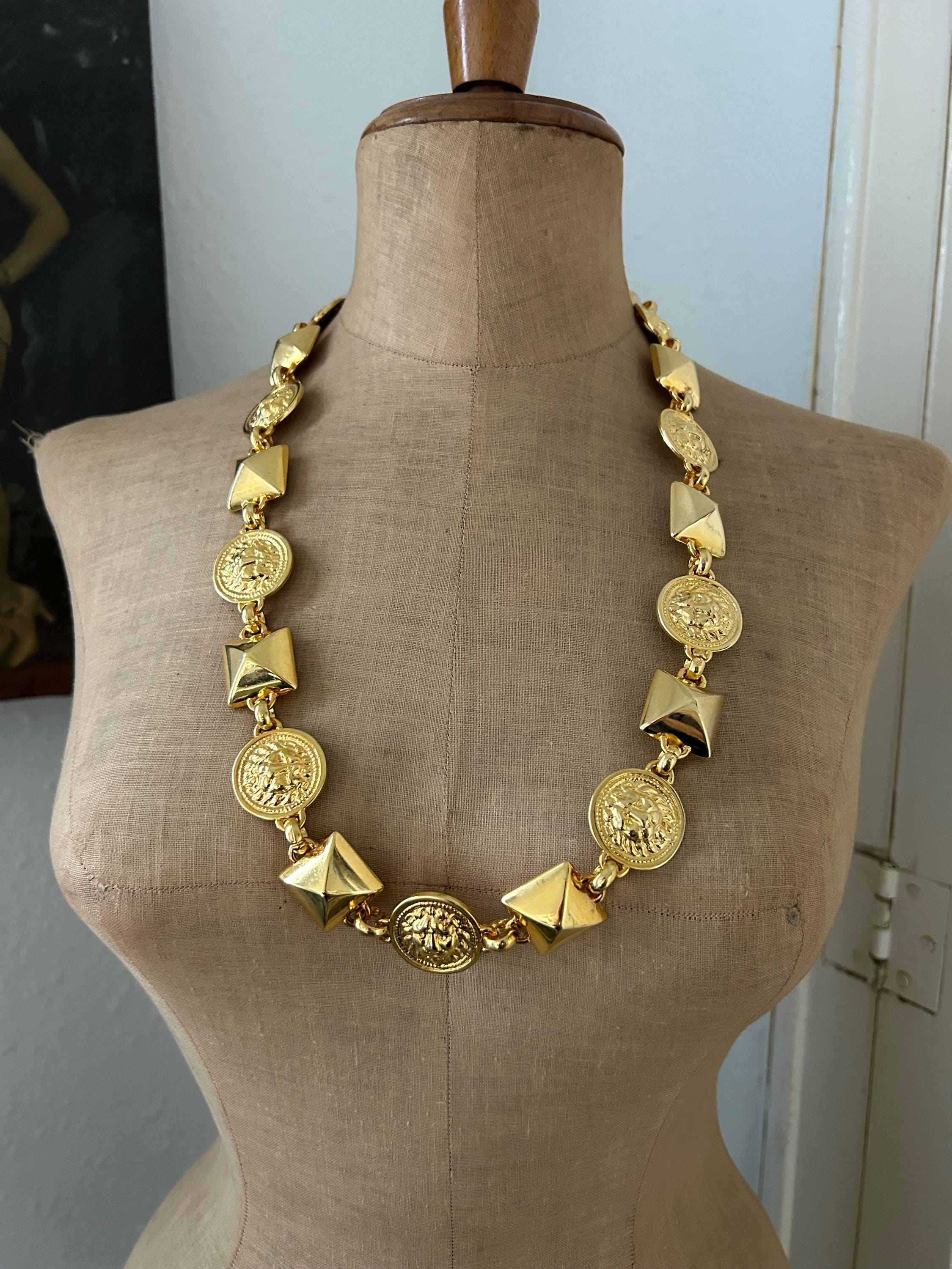 Vintage Gold Tone Lion Head Chain Link Belt - Etsy display picture 2