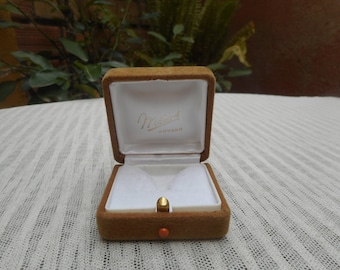 gift jewelry presentation box Vintage Light Brown Beige Velveteen Ring Jewelry Presentation Box with Brass Push Lock Closure Miras Joyero Barcelona Spain Deadstock