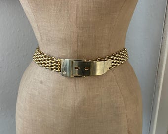 Vintage 60s Gold Belt / 1960s Metal Mesh Belt / Woven Gold  display picture 1