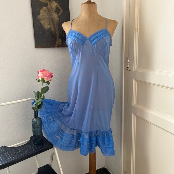 Vintage 50s Periwinkle Blue Nylon Slip Dress, Frothy Chiffon Negligee w/ Ruffled Flounce Size Large, Spanish Boudoir Lingerie Petticoat Gown