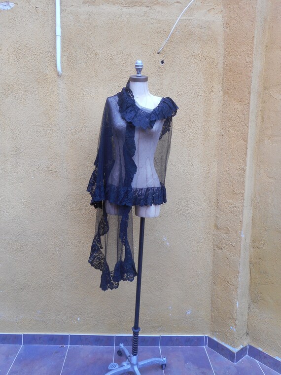 Vintage Antique 1920s Black Netted Spanish Ruffle