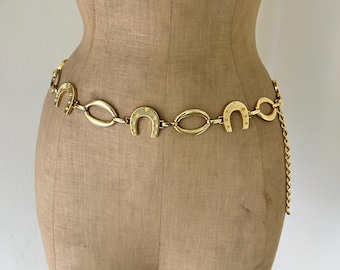 Vintage Gold Tone Chain Belt: Chunky Etruscan Revival Links  display picture 1