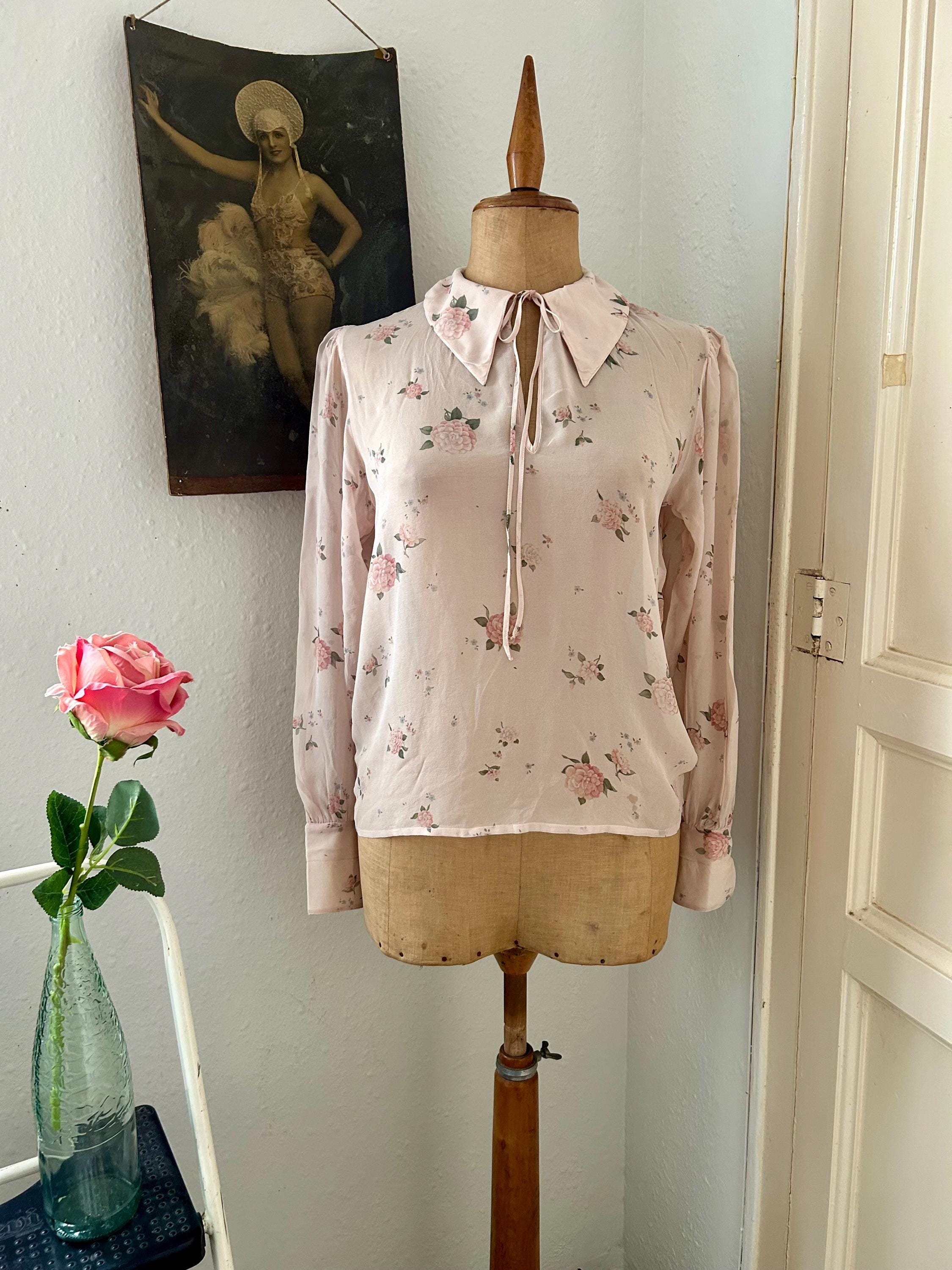 シャネル CHANEL ココ刺繍 シースルートップス ◼︎326 Sheer Chanel Top - Etsy