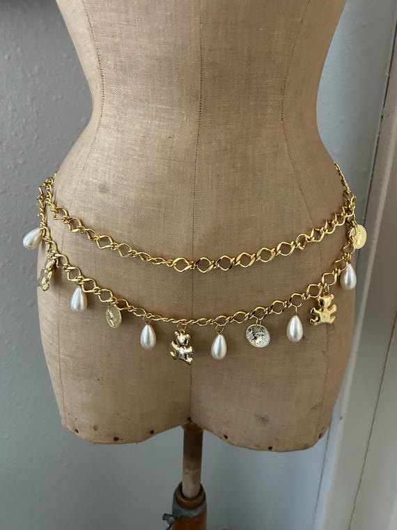 Vintage Gold Tone Faux Pearl Teardrop Chain Belt