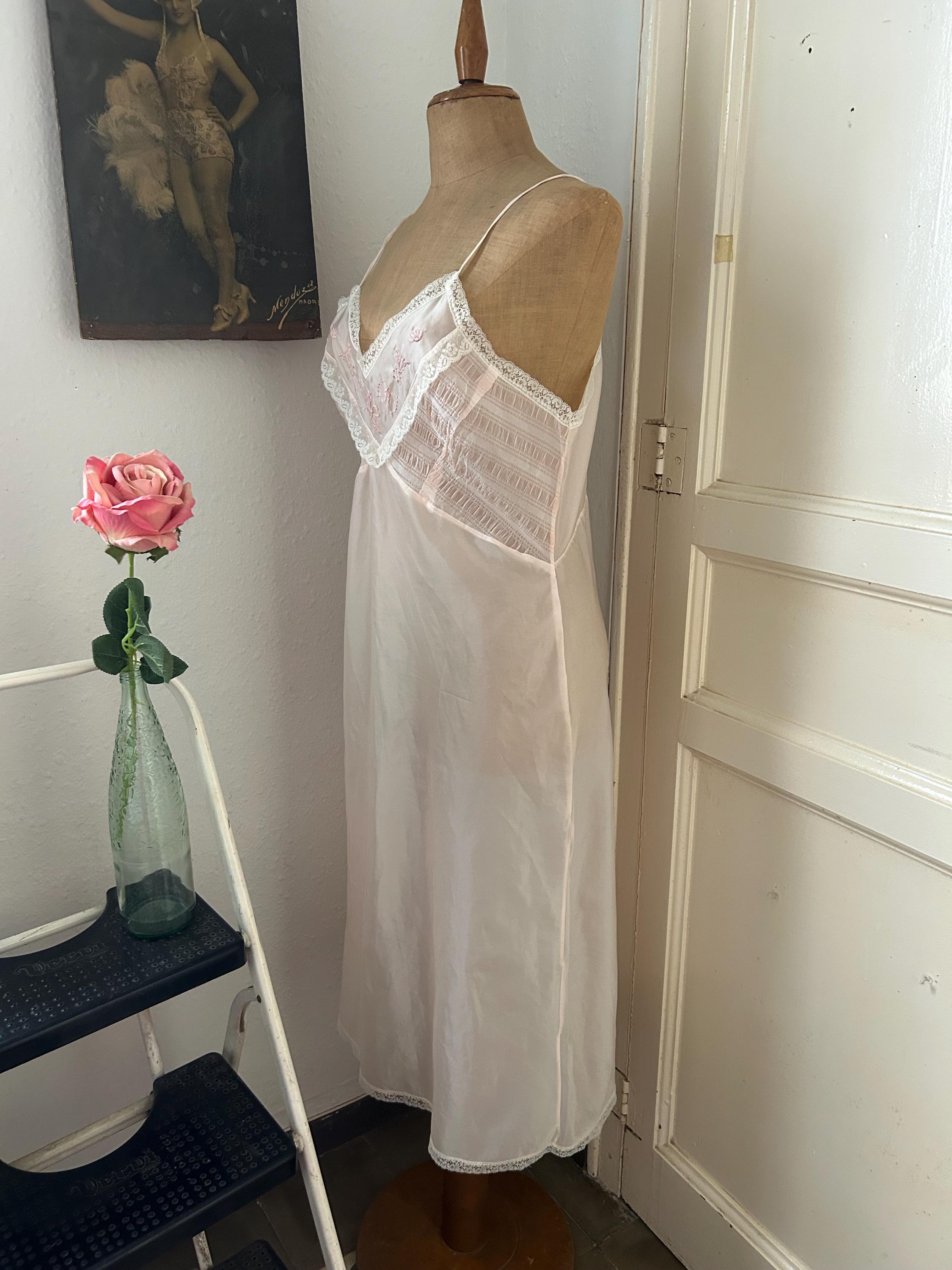 Robe Nuisette Vintage Années 70-80 - Nylon Rose à Fleurs Et Dentelle Blanche, Taille 44