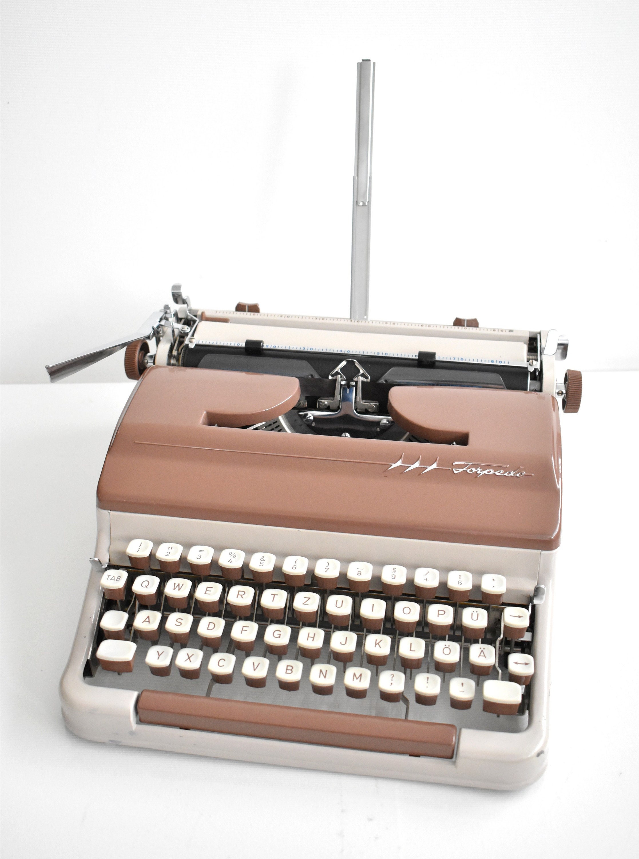 Machine à écrire Voss Wuppertal 1950. Avec sa boîte