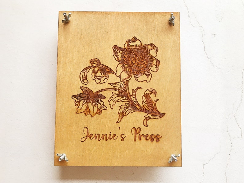 Personalised Flower Press Great Birthday or Christmas Present Press Flowers Kit image 1