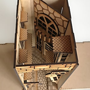 Knockturn Alley mit Lichtern - Komplettes Kit Book Nook Kit, Kein Werkzeug Erforderlich.  Potter inspiriert aus der Winkel Allee