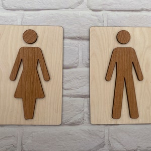 Bellissimi cartelli per toilette in legno per uomini e donne: classici, caldi, in legno, sofisticati e belli.