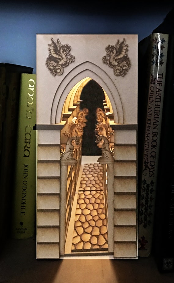 Wizards Library Book Nook Kit complet avec colle et lumières USB