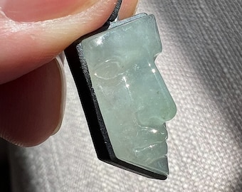 Jade pendant - jade carving mounted in silver - Superb and unique pendant - ID A0065