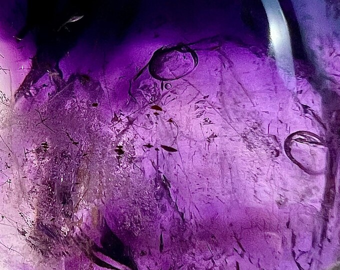 Amethyst Enhydro pendant with moving bubble - CabochonBrazil amethyst with enhydro inclusion