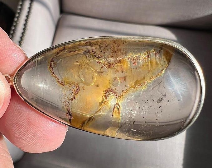 Unique Enhydro pendant with moving bubble and sediment - quartz rock crystal enhydro 3 phase inclusion - ID A0503