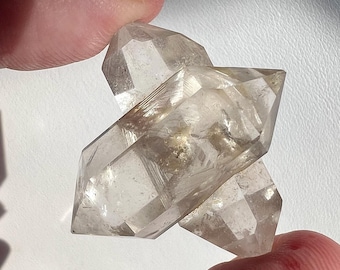 Fine quartz rock crystal specimen - Superb unpolished specimen from Brazil IDA 0635