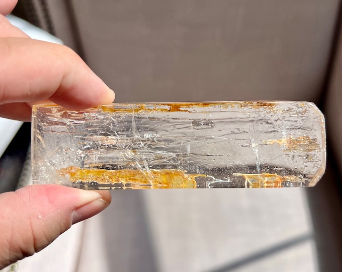 Enhydro elongated unmounted quartz with moving bubble, excellent movement - quartz rock crystal inclusion - ID A007(2)