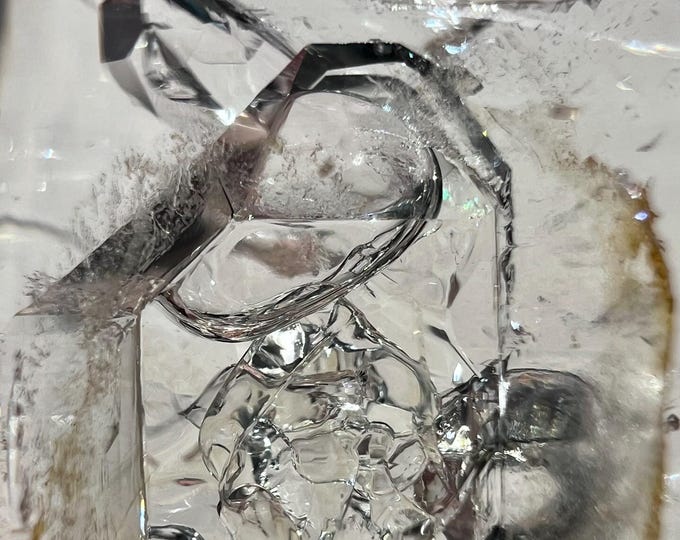 Exceptional and rare enhydro pendant with large moving bubble hosted in a very large crystal shaped cavity - quartz rock crystal - ID A0663