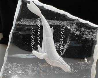Exceptional Quartz whale carving - Natural rock crystal reverse intaglio carving - top quality artwork