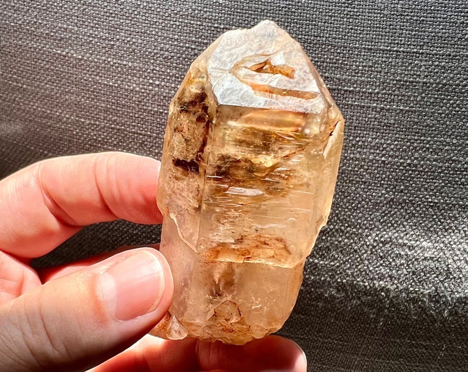 LARGE petroleum quartz crystal scepter from Madagascar - Firefly golden enhydro - Collector specimen, uncommon in this size