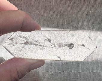 Enhydro elongated unmounted quartz with 6 bubbles - quartz rock crystal inclusion -  ID A0619