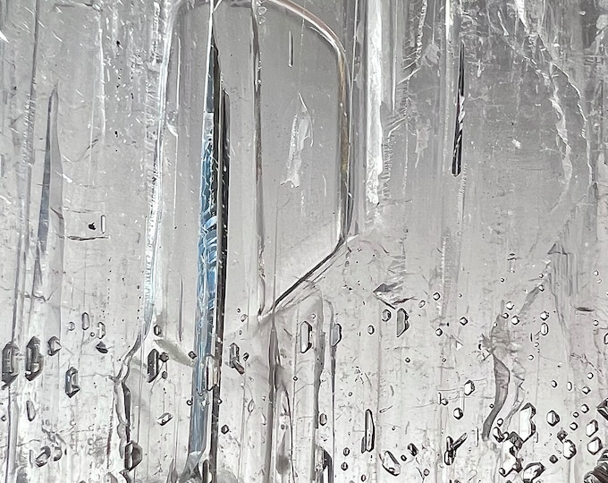Exceptional Enhydro display piece - Large moving bubble + multiple smaller bubbles - internal crystallization - collector piece