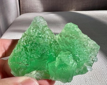 Fluorite - Exceptional imperial green fluorite specimen IDA 0819