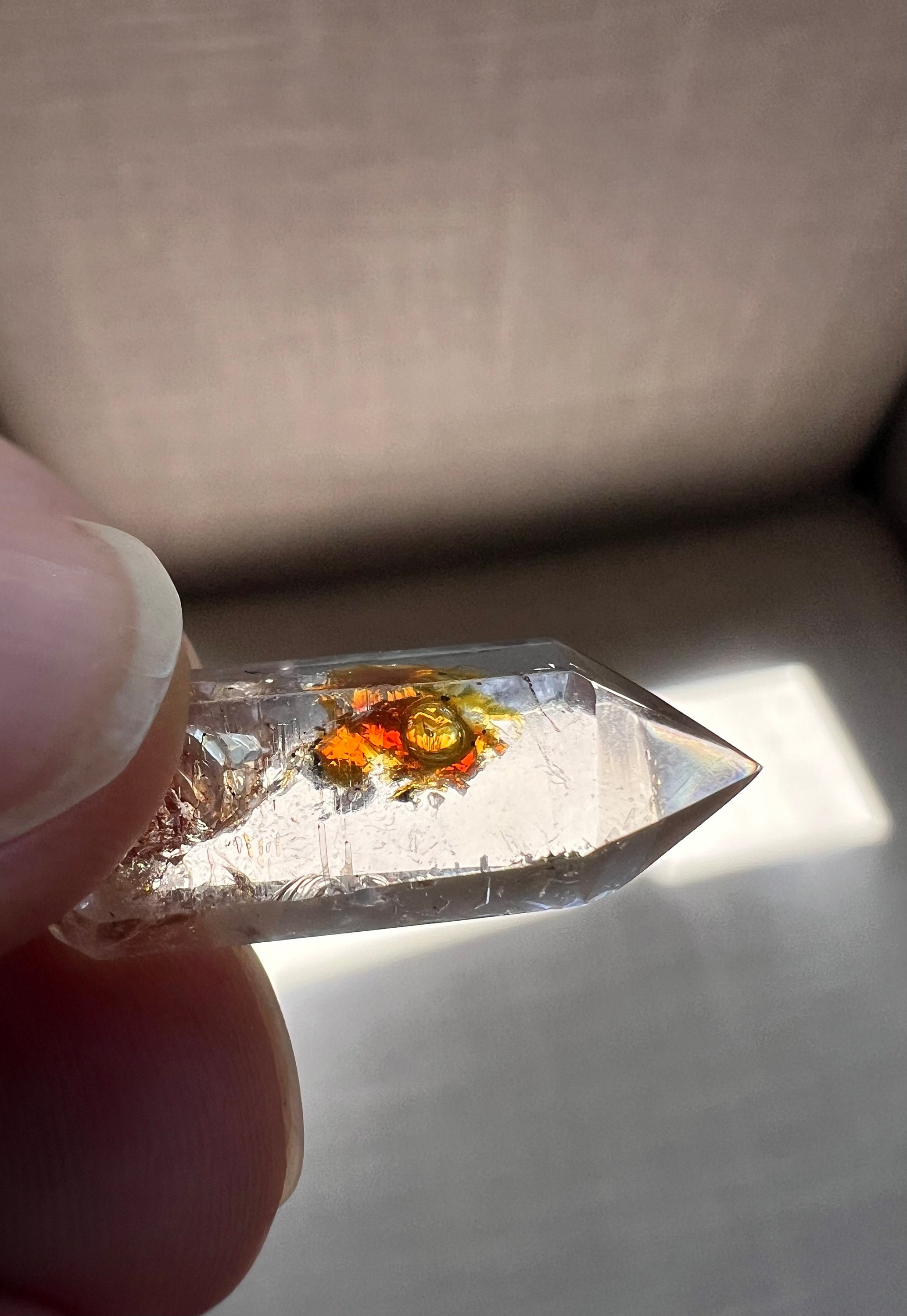 50g Petroleum Quartz – Skeletal Fenster Golden Enhydro With Oil Inclusions