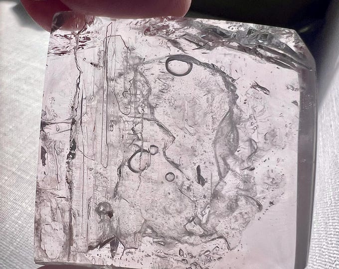 Top quality Enhydro with moving bubble in an extra-large cavity - Superb internal crystallization - collector piece ID A0500