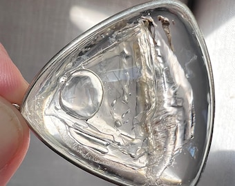 Superb Enhydro pendant with large bubble with lots of movement - quartz rock crystal inclusions - ID A0526