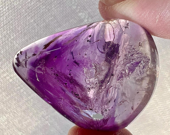 Enhydro - Unmounted Amethyst quartz crystal with large enhydro moving bubble - ID A0637