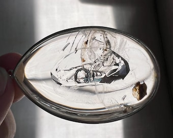 Elegant teardrop pendant with moving bubble in a rare crystal shaped cavity  - quartz rock crystal ID A0532