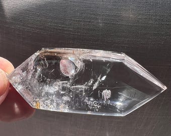 Enhydro quartz rock crystal specimen with 1 large bubble- Large pendant with superb internal inclusions manifestation crystals IDA 0645