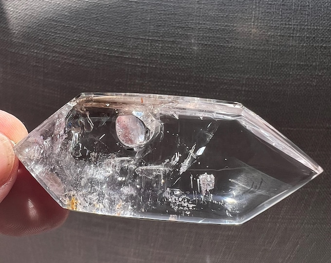 Enhydro quartz rock crystal specimen with 1 large bubble- Large pendant with superb internal inclusions manifestation crystals IDA 0645