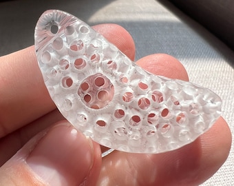 Exceptional intricate detailed crystal carving - small sculpture pendant - Collector, fragile piece ID A0273