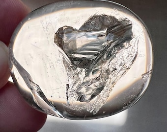 Enhydro - Large moving bubble Enhydro, crystal shape cavity - Cabochon quartz rock crystal specimen pendant IDA 0576