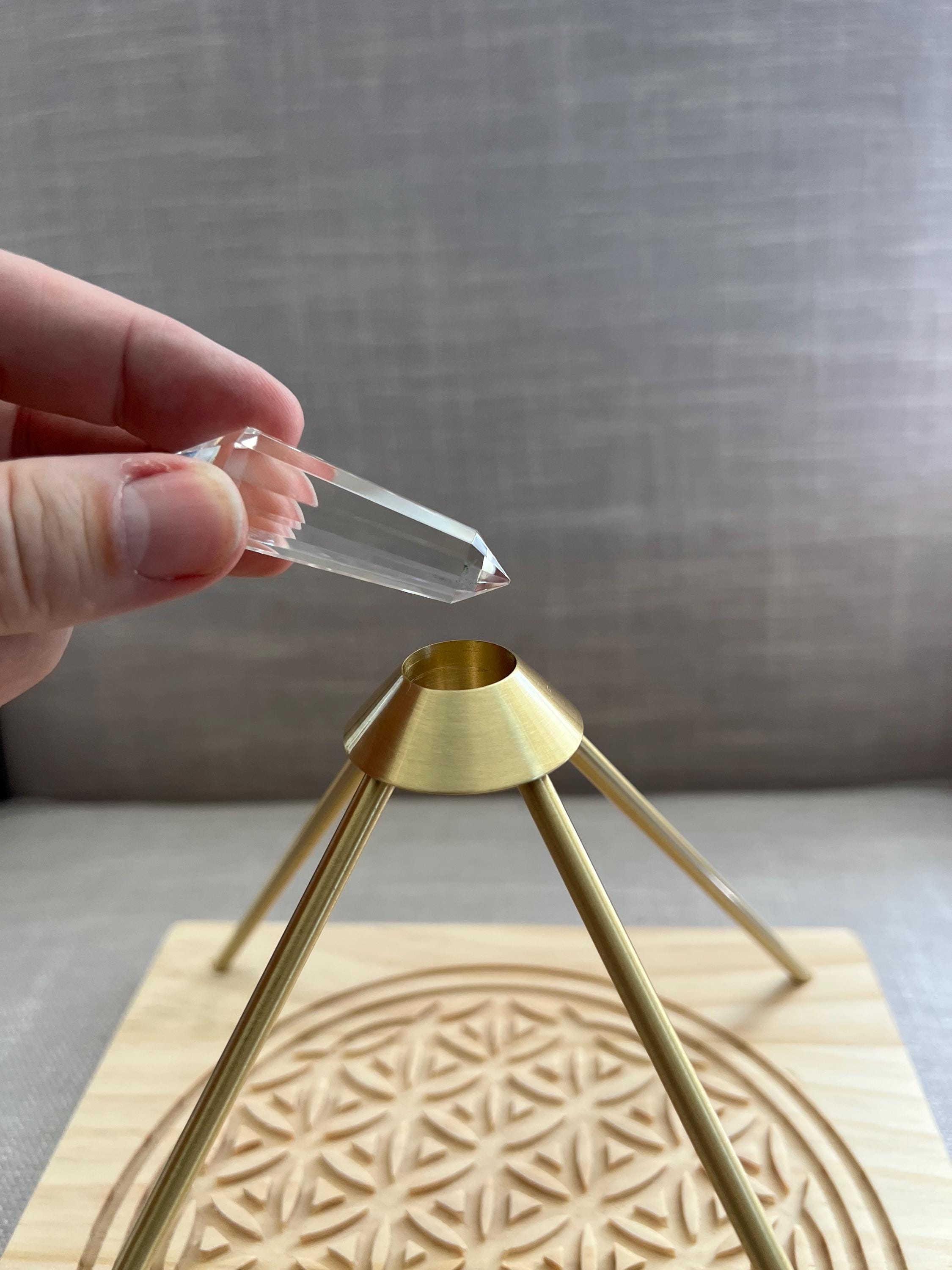 Pyramid with removable Vogel crystal - Meditation pyramid, pyramid