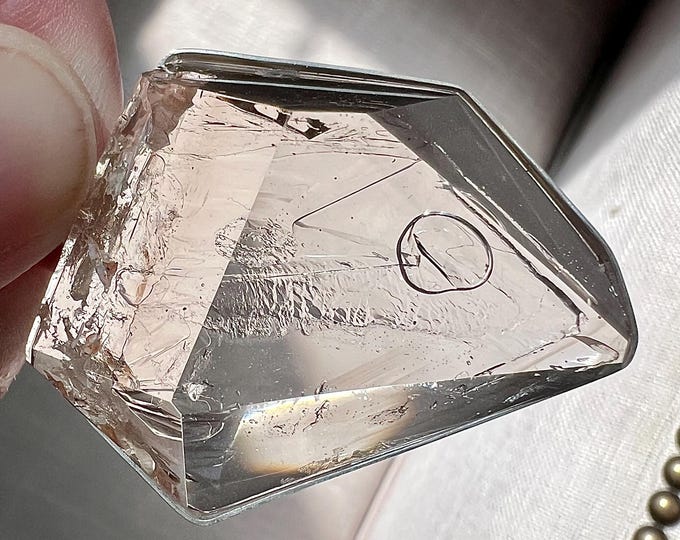 Elegant faceted Enhydro pendant with large bubble with lots of movement - quartz rock crystal inclusions - ID A0536