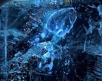 Fascinating XL enhydro reacting under uv light - quartz rock crystal display piece - Large moving bubble uv reactive - ID A0713