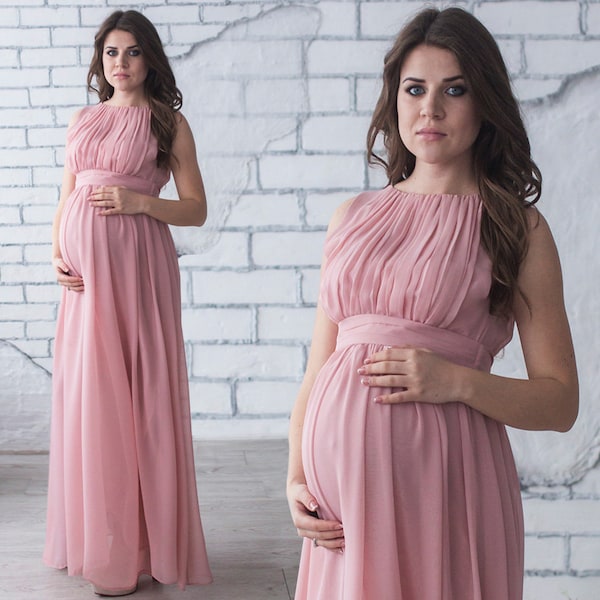 Beautiful Blush Maternity Dress / Long Chiffon Flowy Dress for Future Mom / Tender Pregnancy Gown / Floor length chiffon maternity dress